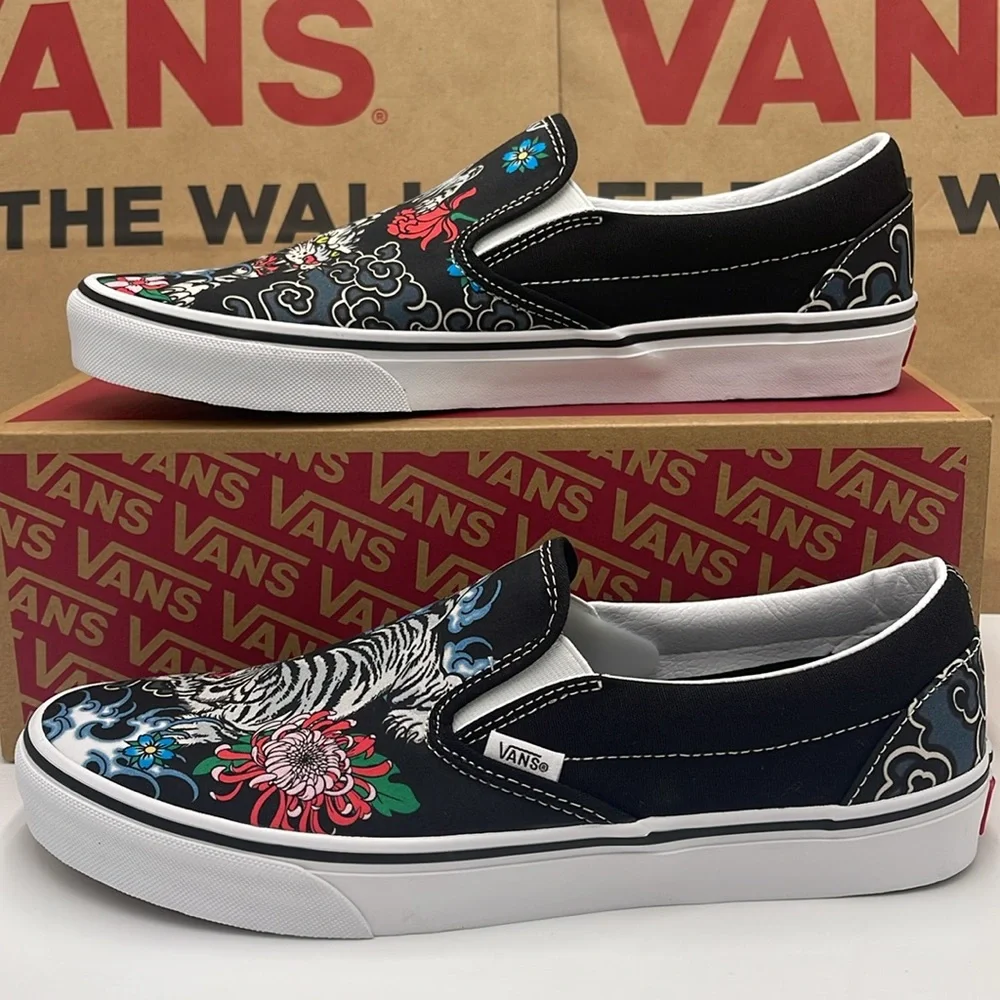 Vans WMNS Black Slip-On Shoes with Floral and Tiger Design Classic Slip On Snkrs - Picture 4 of 16
